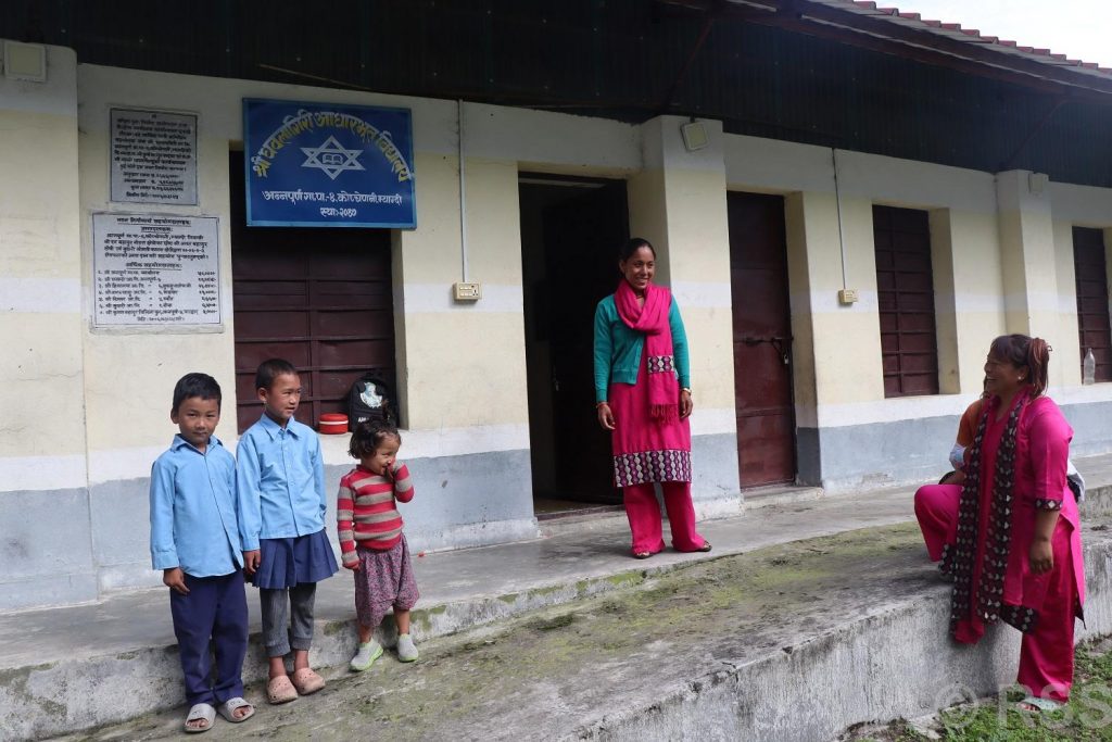 'अनुदान पाउने विद्यालयलाई प्रोत्साहनसँगै कमजोर विद्यालयको विकासमा पनि ध्यान दिनुपर्छ'